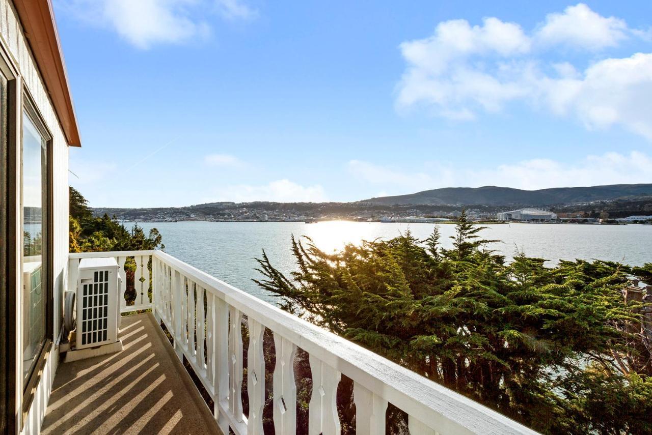 Harbour Views Villa Dunedin Bagian luar foto